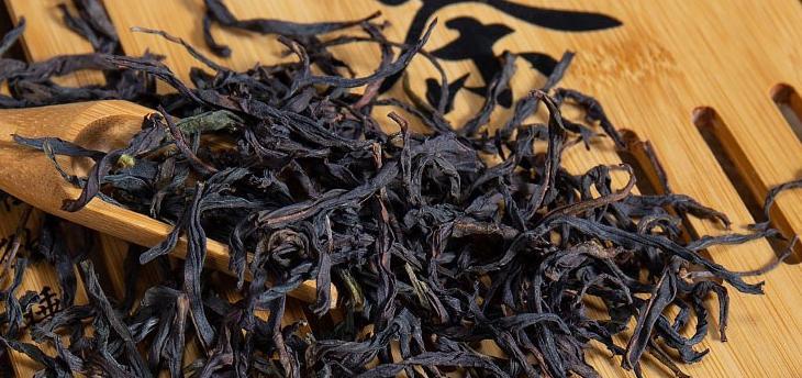 如何辨别茶叶的质量（关键因素及鉴别方法）