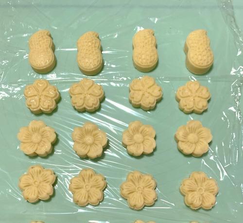自制绿豆糕，美味健康又简单（掌握自制绿豆糕的配方和做法，享受健康甜点的乐趣）