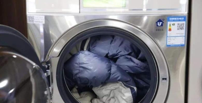 探究衣服干洗的洗涤方法和技巧（教你如何正确干洗衣物）
