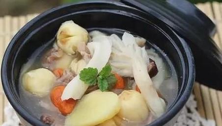 学生失眠的饮食疗法（探索食物对学生失眠的影响）