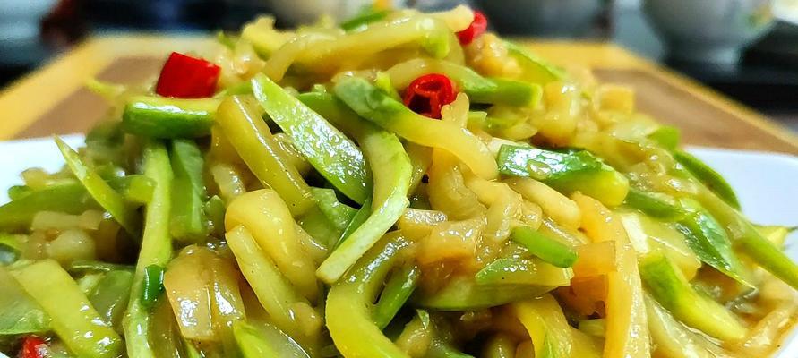 健康美味，家常凉拌西葫芦（清爽解暑）