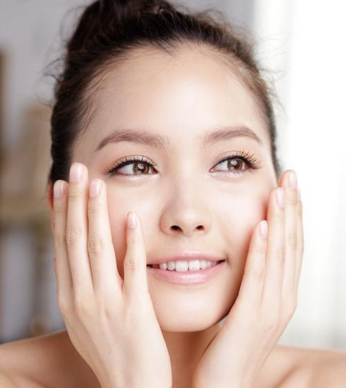 保养皮肤的秘诀——拥有健康美肌的十五个黄金法则（从清洁到防晒）