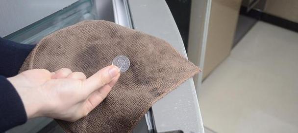 冰箱密封条清洁妙招（15个简单方法让你的冰箱密封条焕然一新）