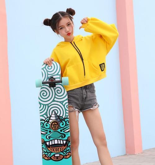 女生更适合玩长板还是滑板？选择指南和建议是什么？