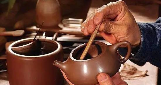紫砂壶开壶教程是什么？开壶步骤有哪些？