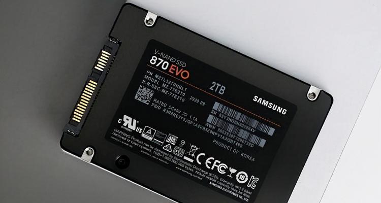 电脑装固态硬盘有什么作用？提升速度还是节省空间？