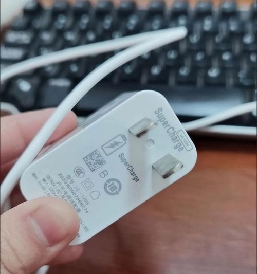 华为超级快充小充电器功率是多少瓦？充电速度如何？