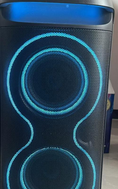 低音炮笑声音乐叫什么？哪里可以下载？